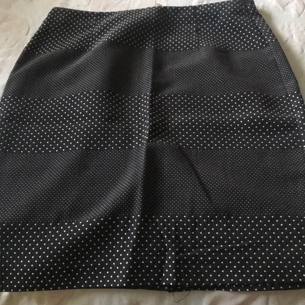 Black white skirt